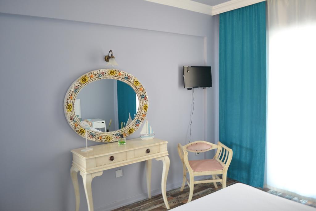 Lapis Port Surf Hotel Alacati Exterior foto