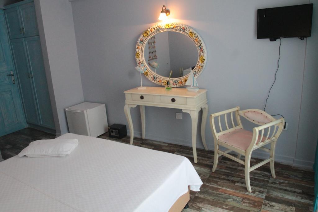 Lapis Port Surf Hotel Alacati Exterior foto